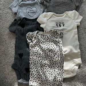 Assorted Baby One Pieces Set - Black and White and Flowers - Newborn